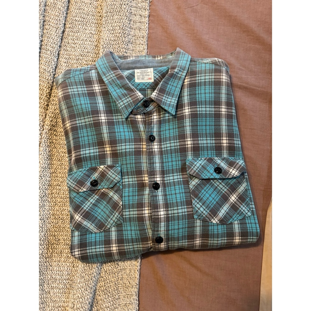 Tailgate Clothing Co. | Plaid Long Sleeve Shirt